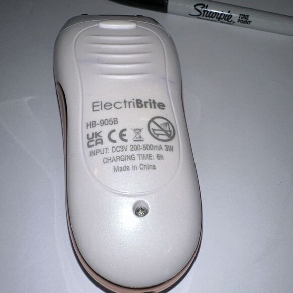 electribrite razor hb-905b. NO CHARGER. - Picture 7 of 9